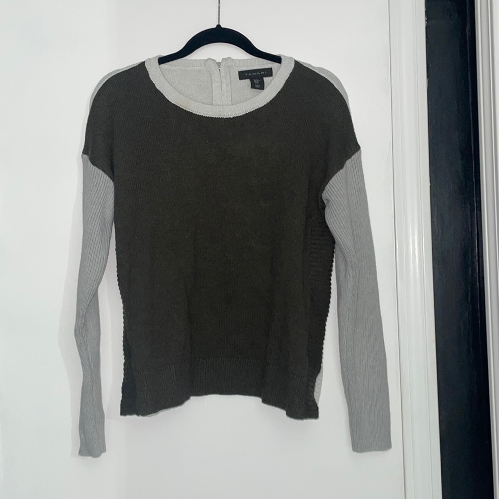 Tahari crew neck sweater